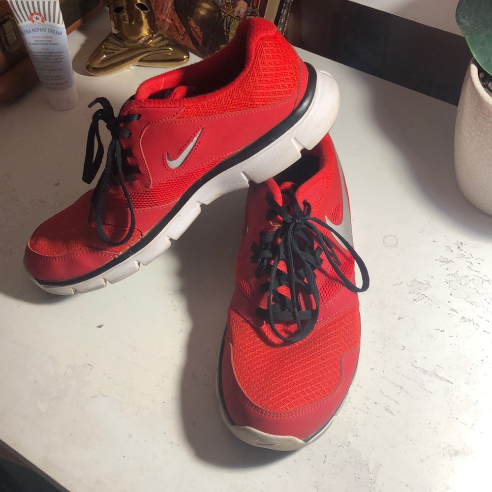 Nike running shoes ((mens))